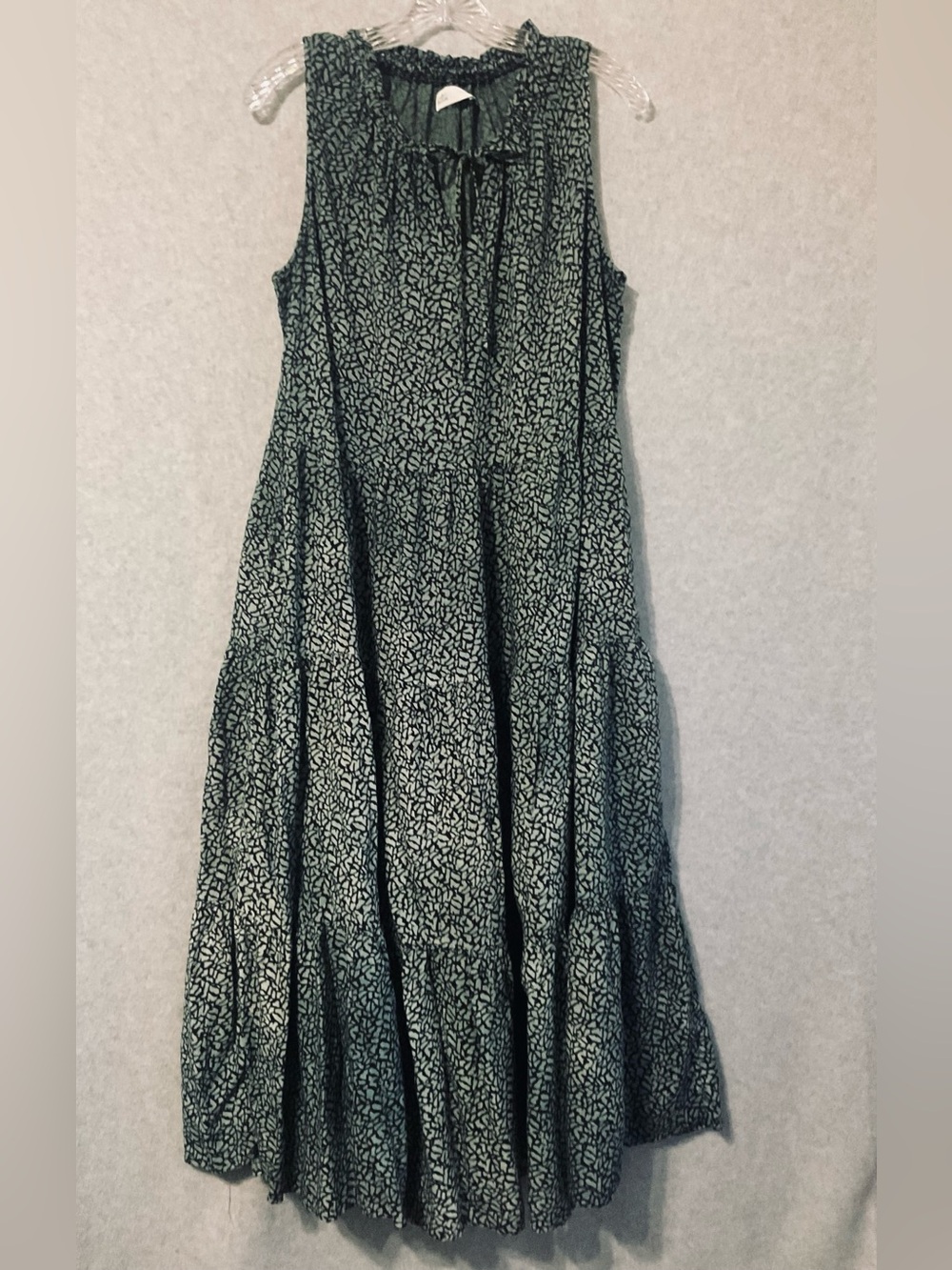 Croft and BarrowSleeveless Green Printed Maxi Dress Sz L